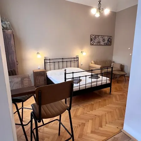 Apartment Old Town - Dusni