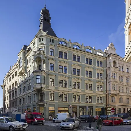 Old Town - Dusni * Prague