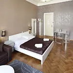 Apartment Old Town - Dusni